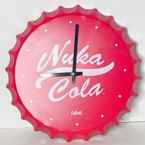 ThinkGeek Just Funky Fallout Nuka Cola Bottle Cap Clock Collectors Item Bethesda
